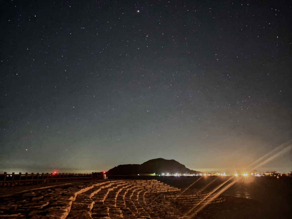 恋人岬と達磨山と南西の星空