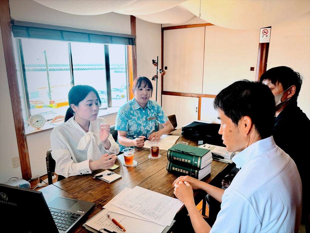 姫島エコツーリズムで説明を受ける神戸さん
